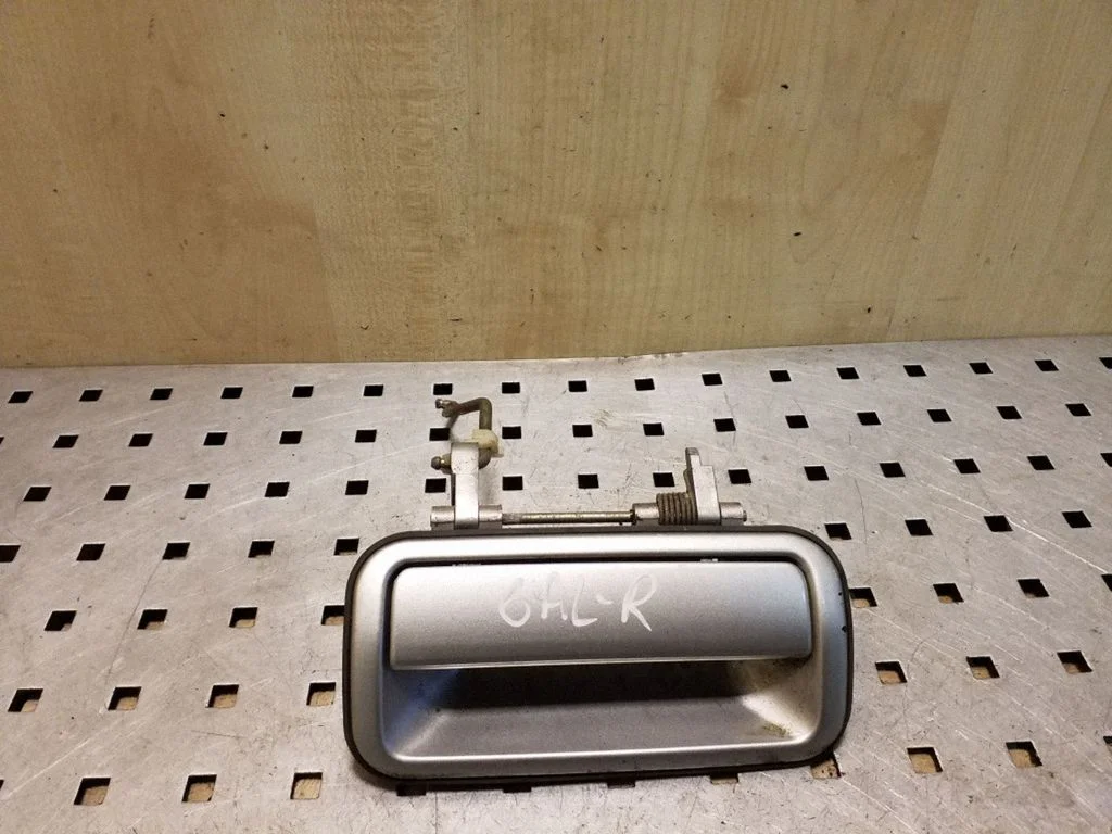Rear door exterior handle – right