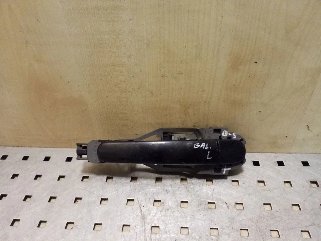 Rear door exterior handle 3B0837885