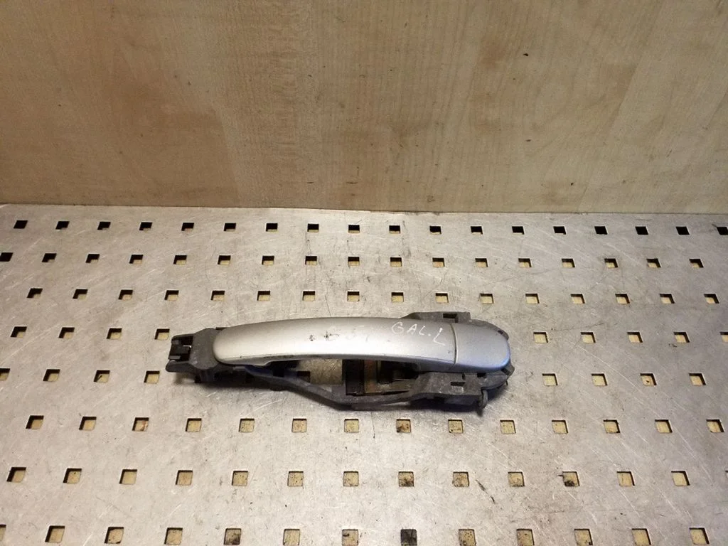 Rear door exterior handle 3B0837885