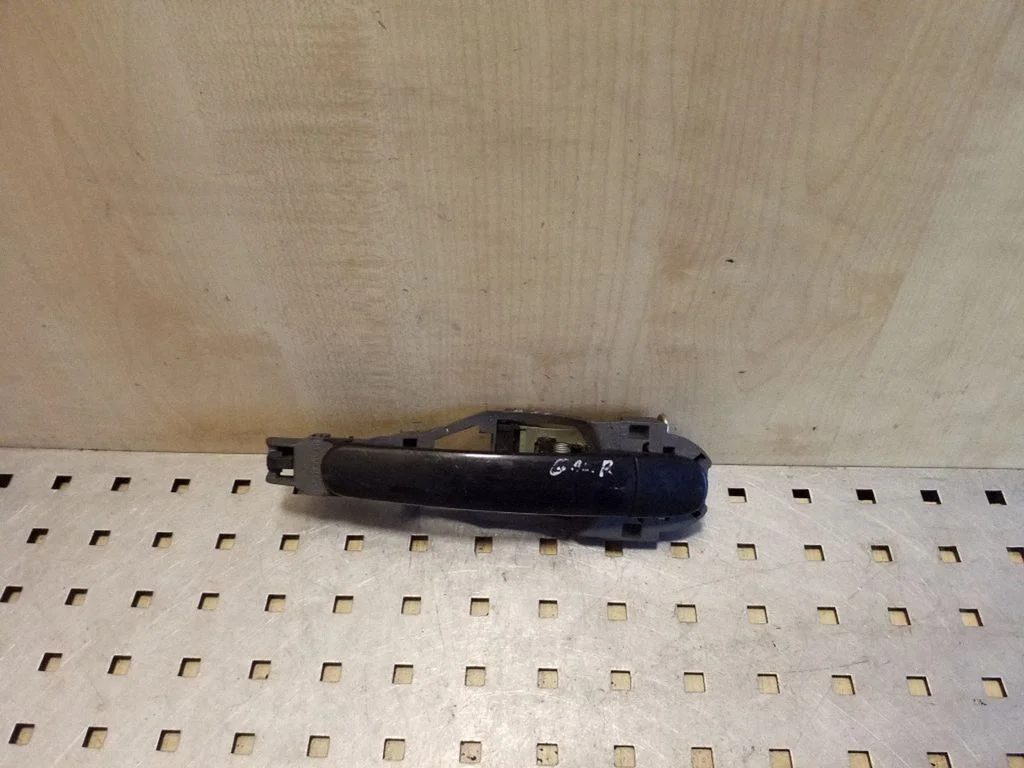 Rear door exterior handle 3B0837885