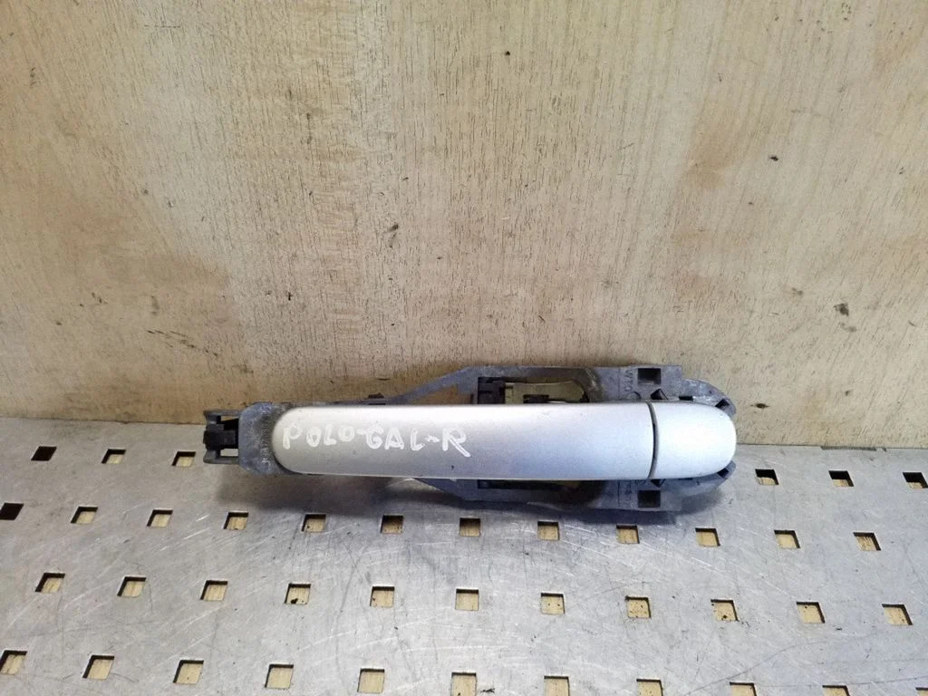 Rear door exterior handle – right