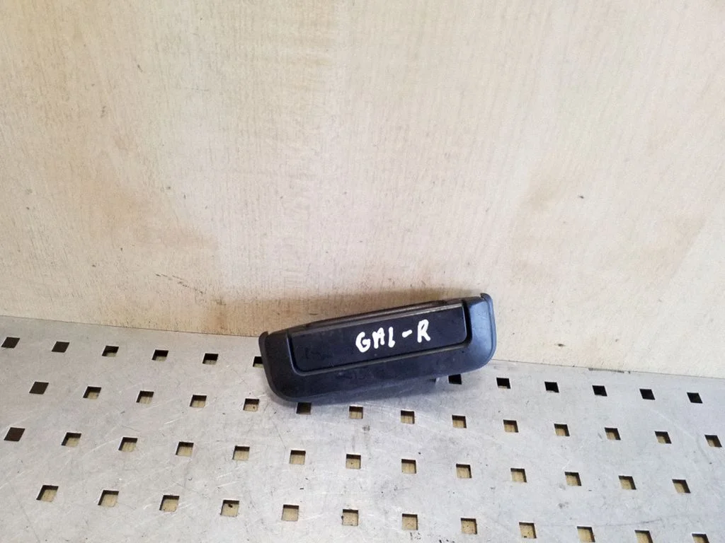 Rear door exterior handle MR313840
