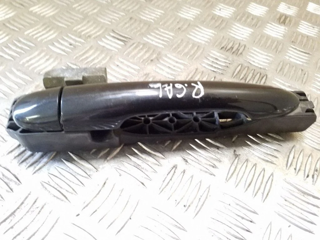 Klamka zewnętrzna drzwi tylnych 8200004747