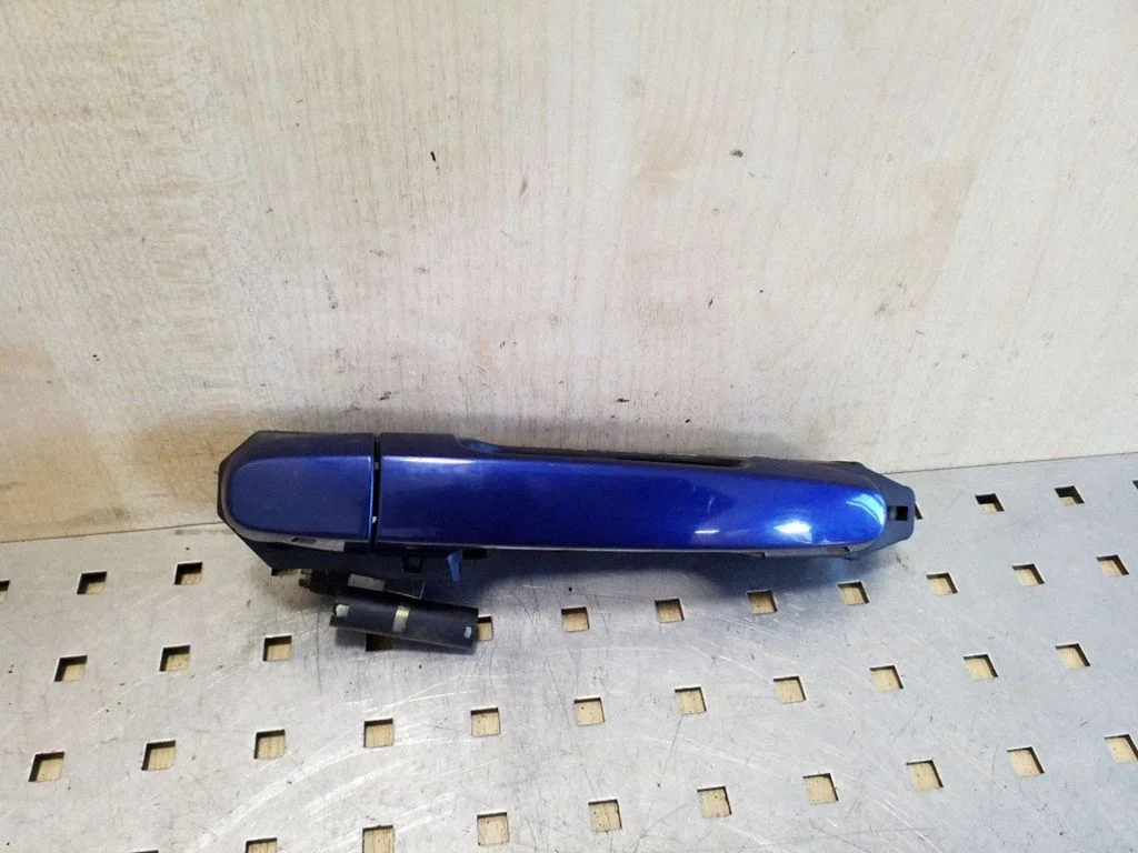 Rear door exterior handle – left