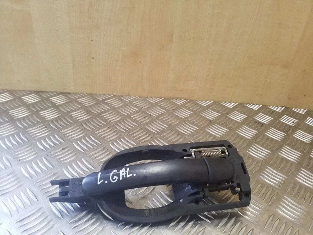 Rear door exterior handle 153352010
