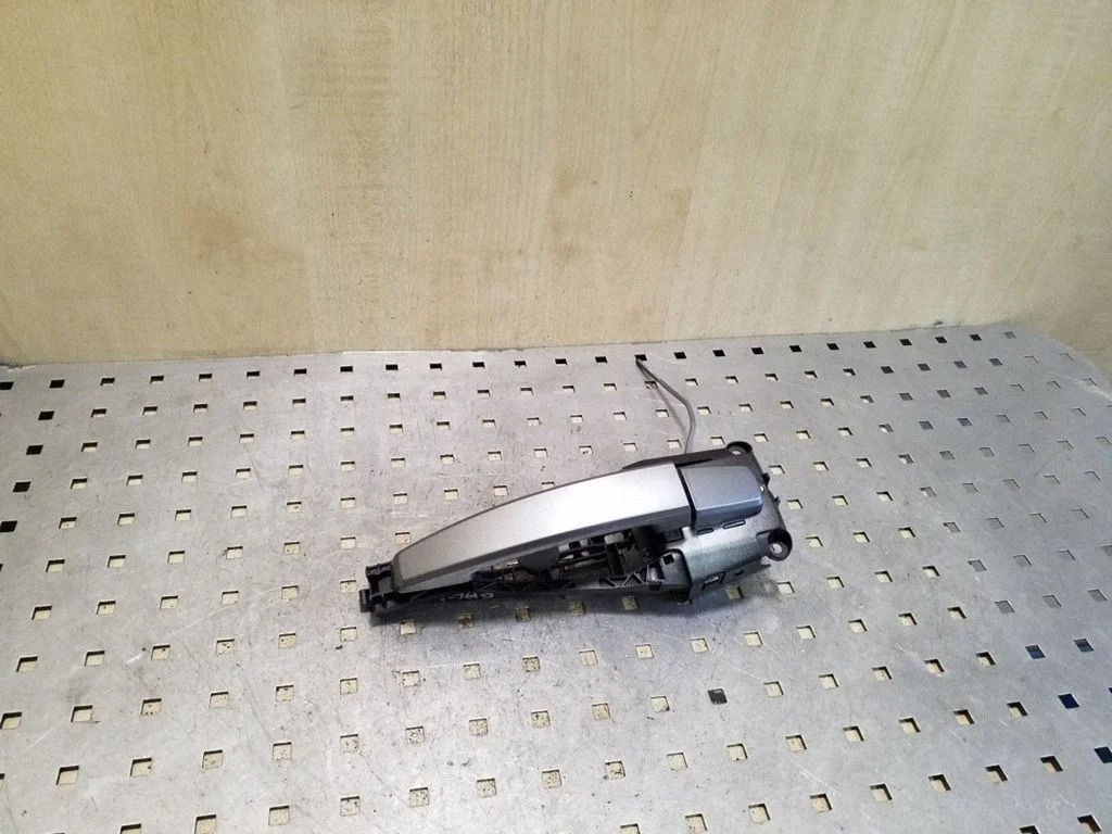 Rear door exterior handle – Opel Astra H (2004-2012)