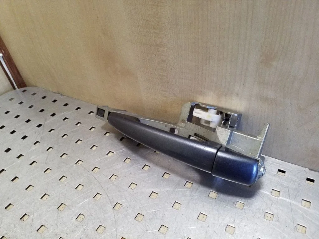 Rear door exterior handle 9680947280