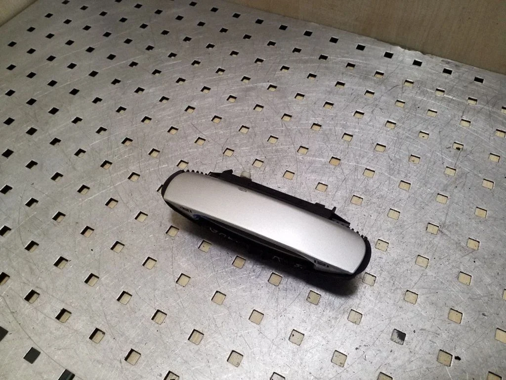 Rear door exterior handle 4B0839885