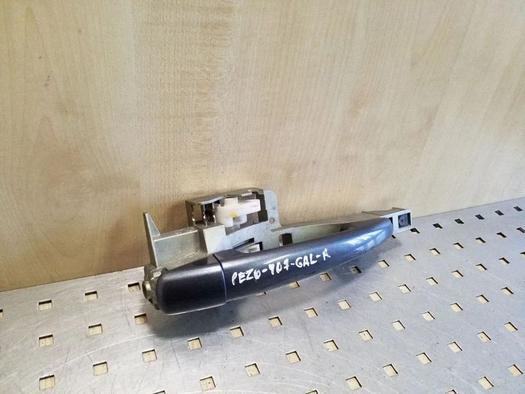 Rear door exterior handle 9680947180