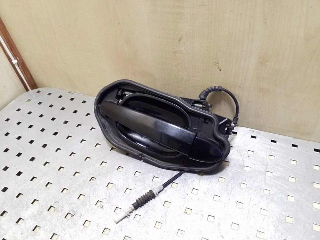 Rear door exterior handle 51217199555
