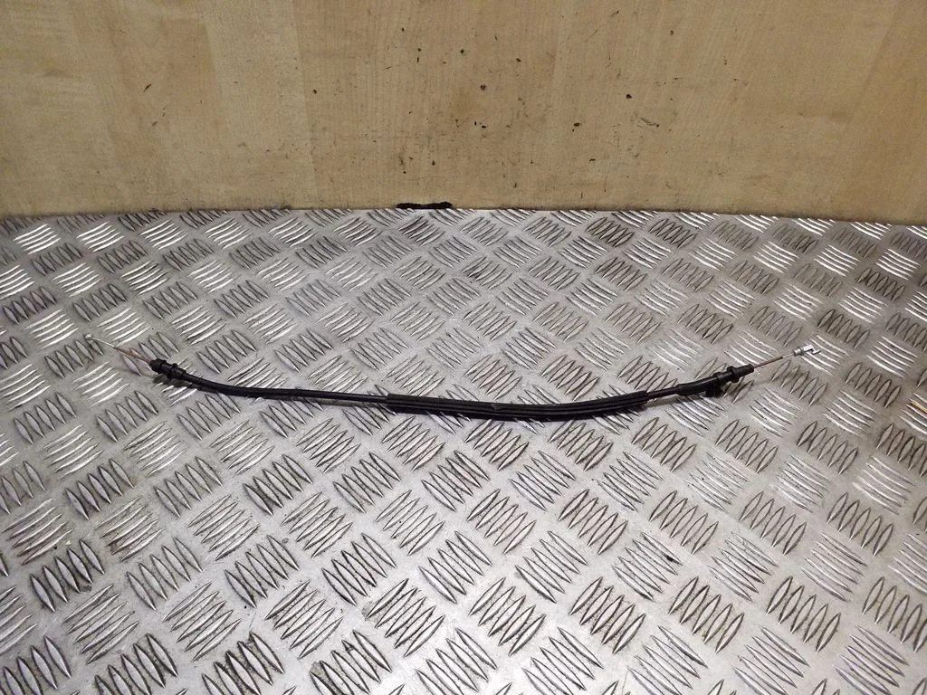 Rear door cable line 3C0837017