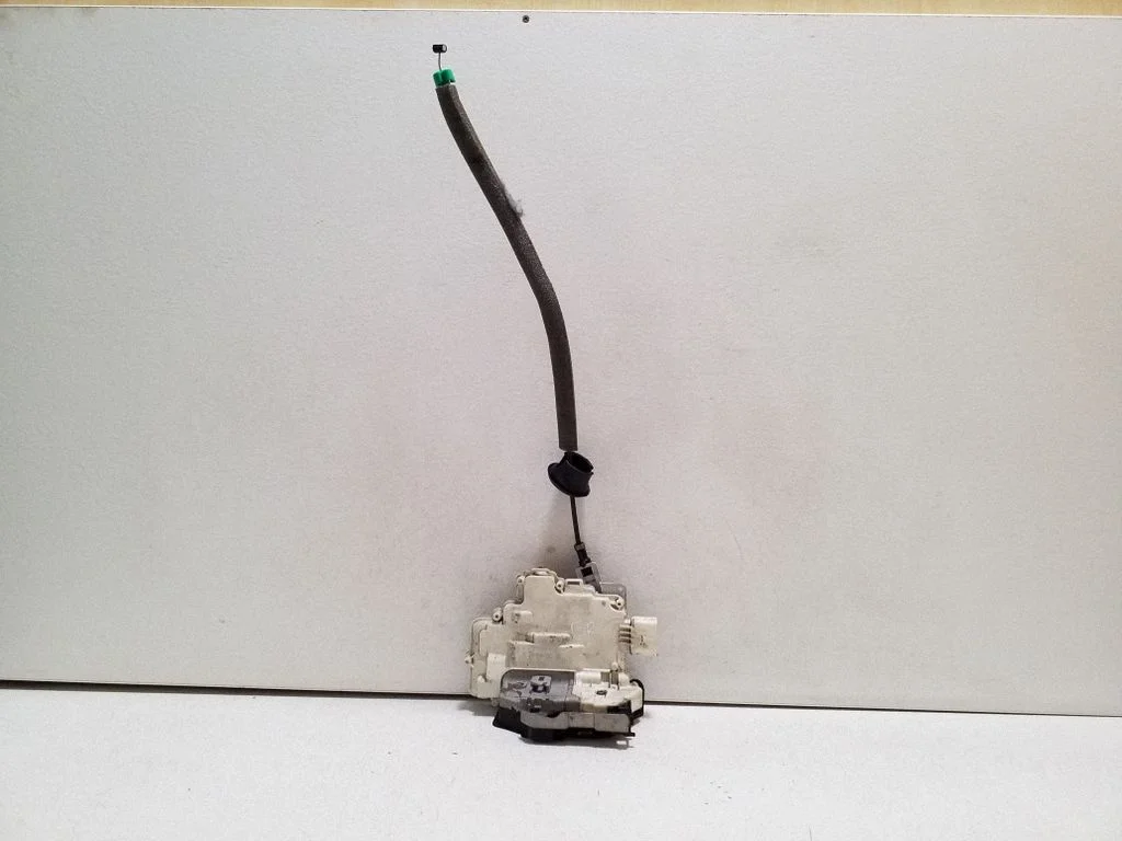 Rear door lock – Audi Q3 8U (2011-2016)