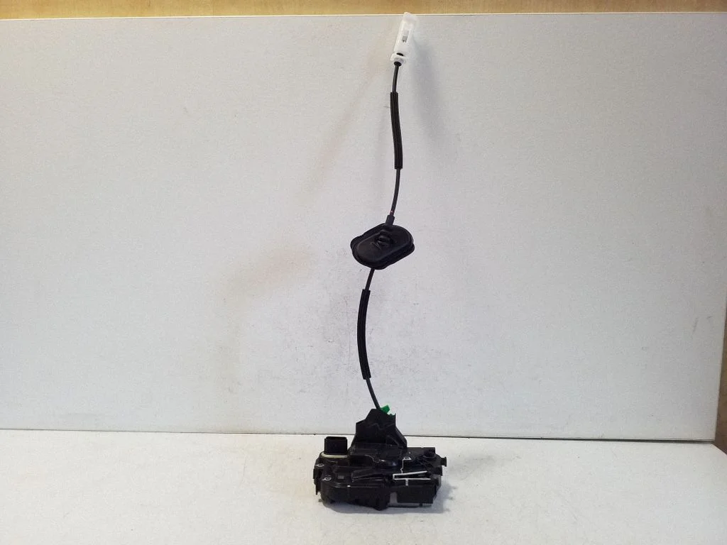 Rear door lock PX7AA26412BA