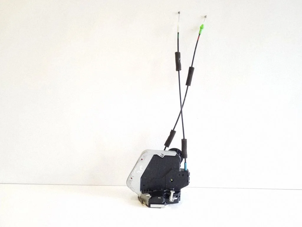 Rear door lock A046693