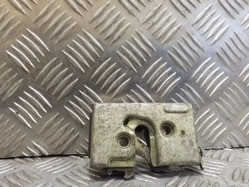 Rear door lock 357839016B