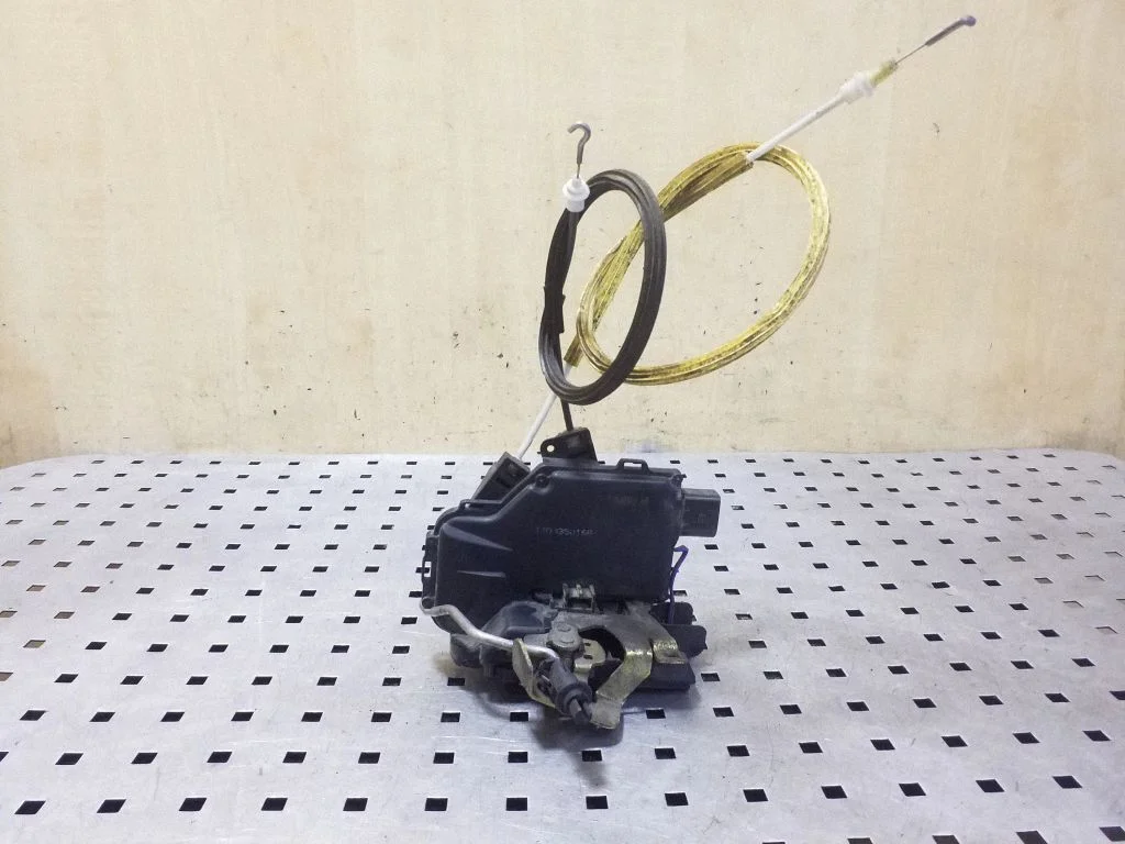 Rear door lock – Audi A6 Allroad C5 (1999-2005)