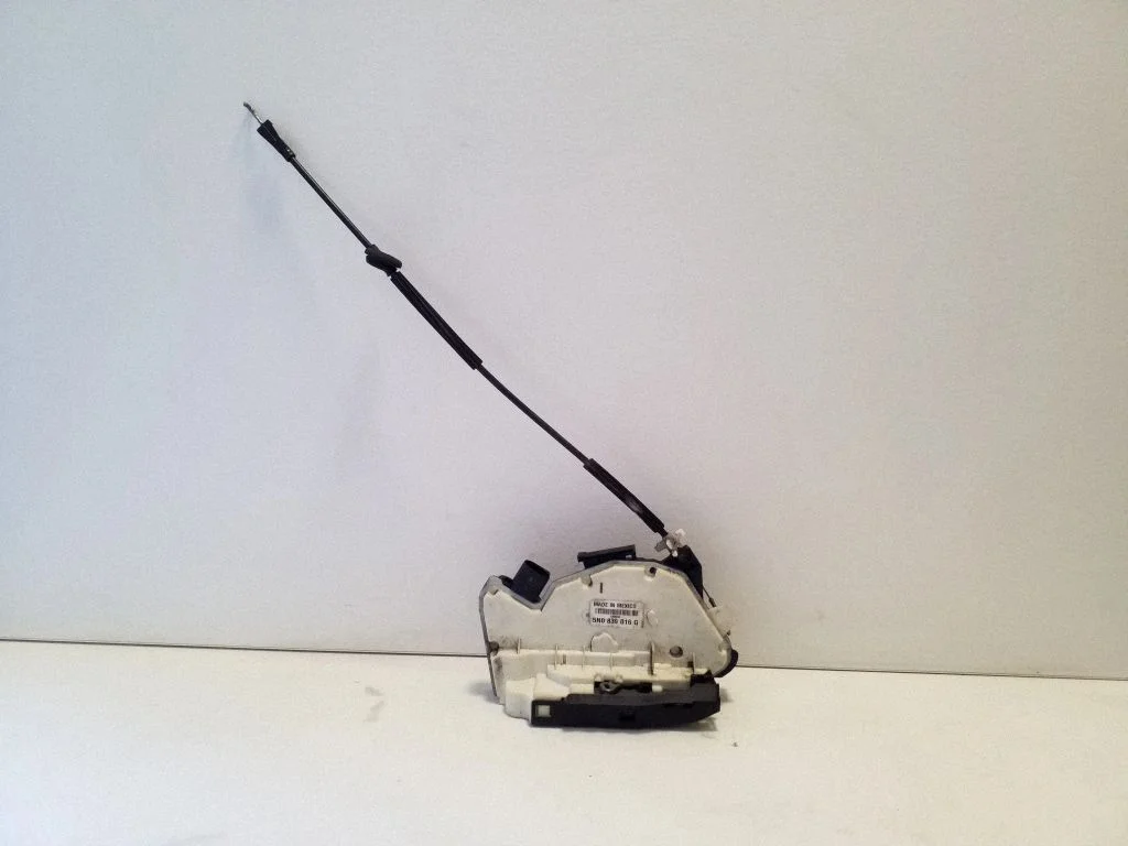 Rear door lock – Volkswagen Amarok (2010-2020)