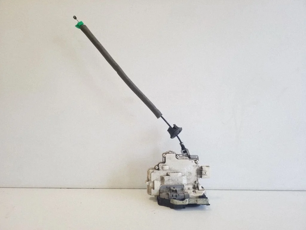 Rear door lock – Audi Q3 8U (2011-2016)