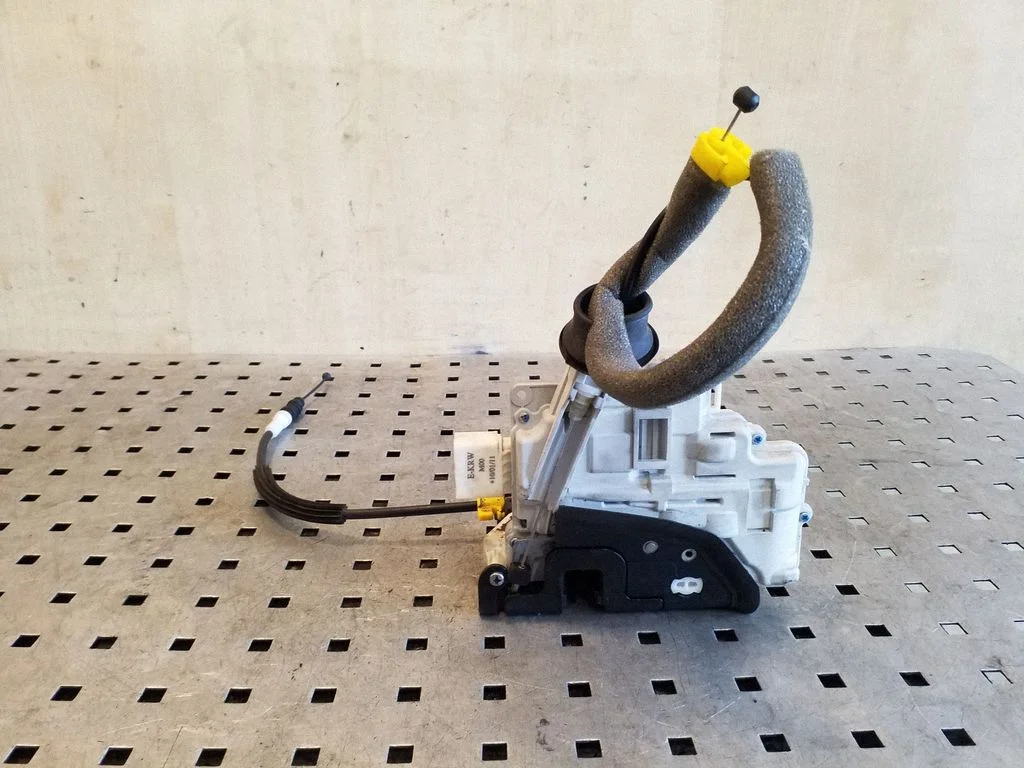 Rear door lock – Audi A6 S6 C7 4G (2011-2018)