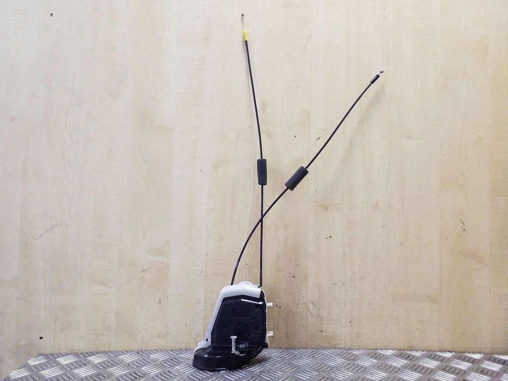 Rear door lock 24188Z4