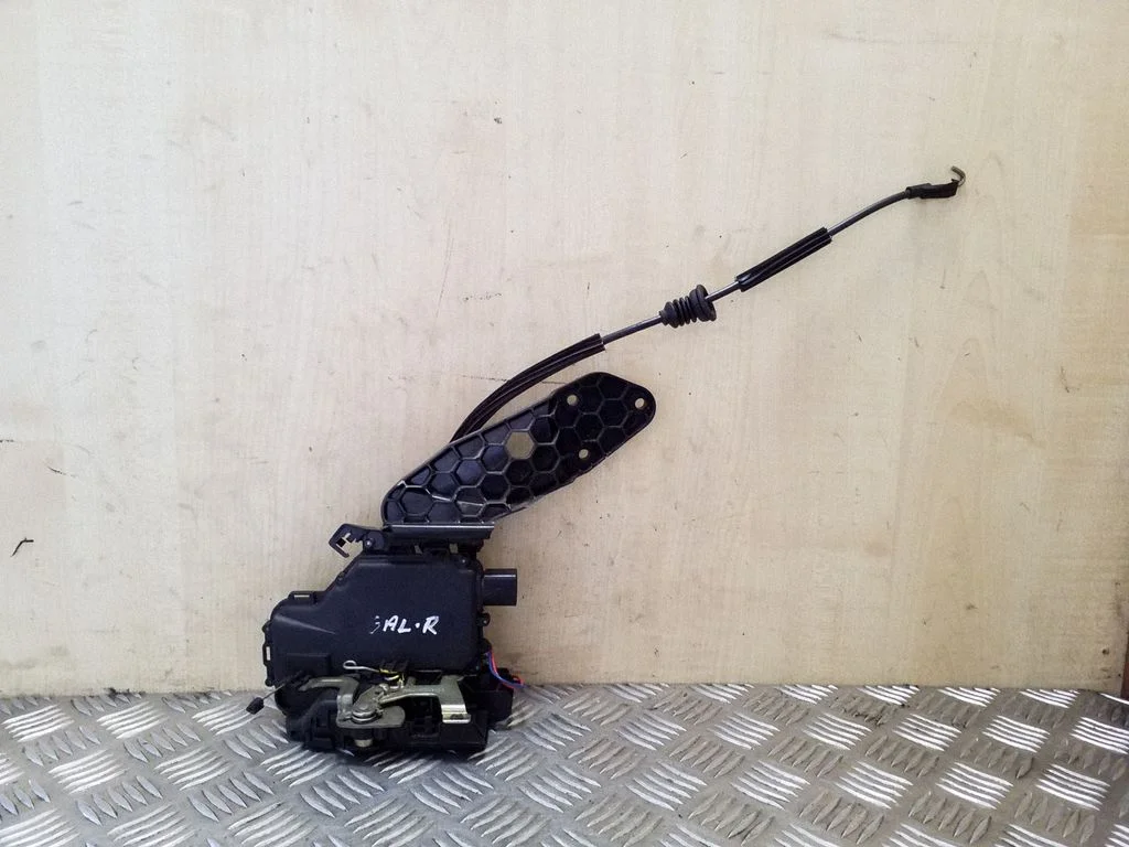 Rear door lock – Volkswagen Golf IV (1998-2005)
