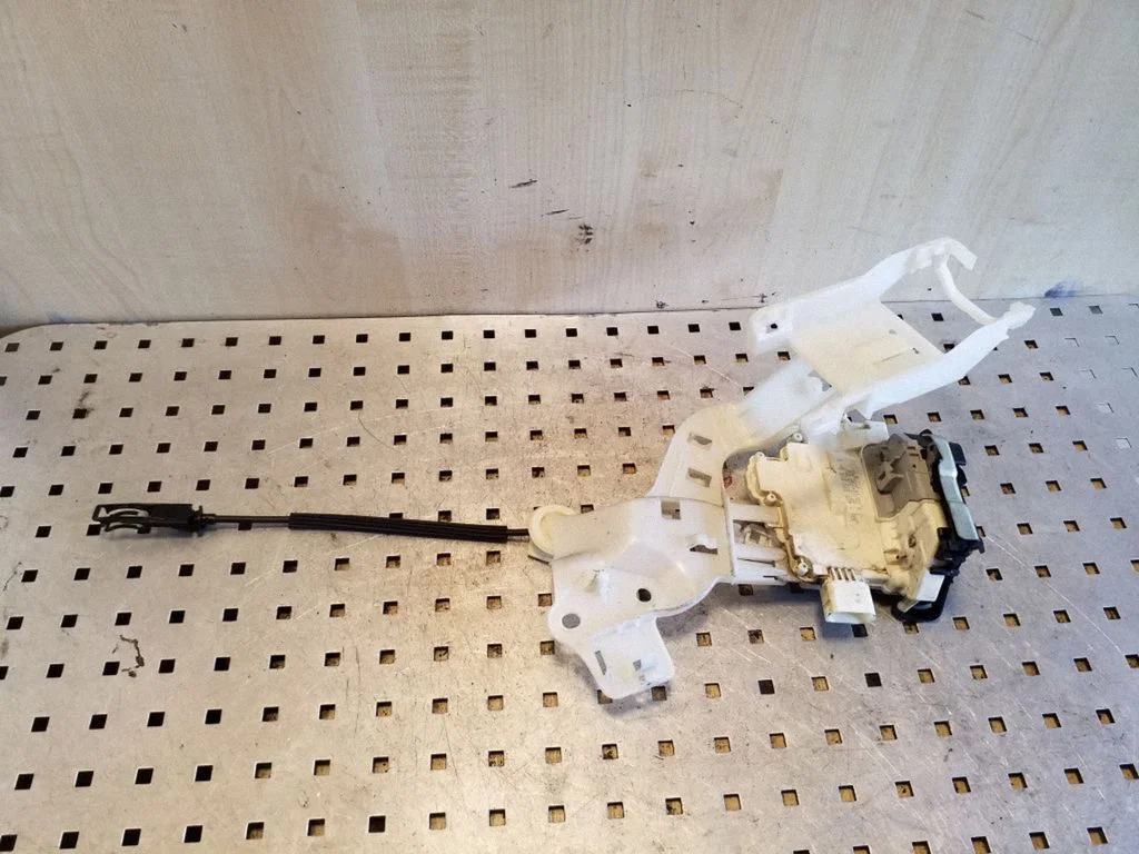 Rear door lock 4G0839015A