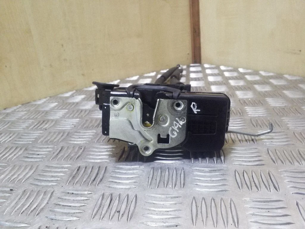 Tagaukse lukk A081876