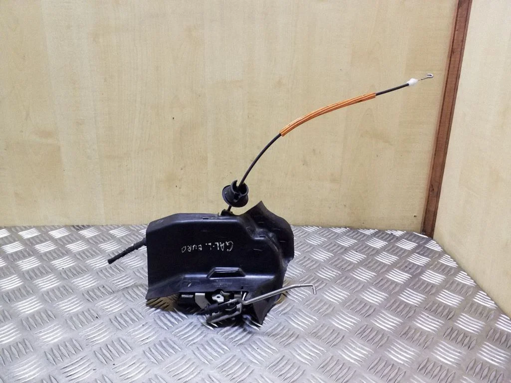 Rear door lock 8E0839015C