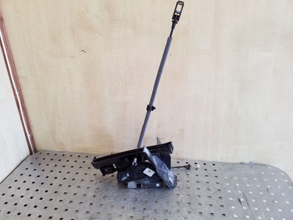 Rear door lock BM5AA26412BC
