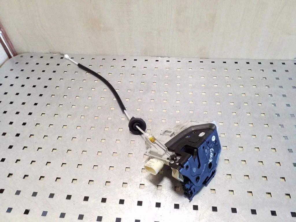 Rear door lock 3C4839016C