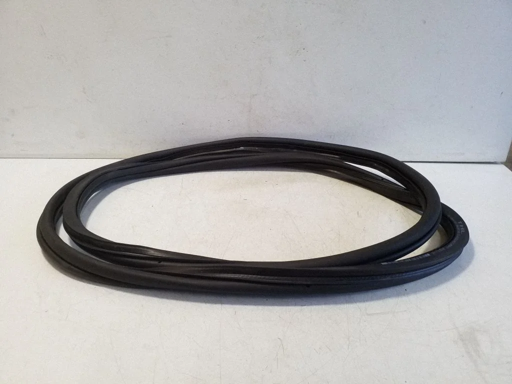Rear door rubber seal (on body) 5H4867913