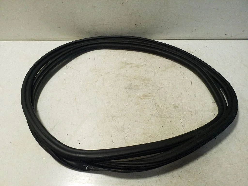 Tagaukse tihend (kere pool) 8R0833721F