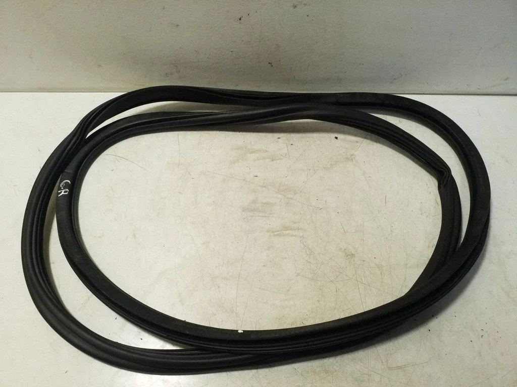 Tagaukse tihend (kere pool) 8R0833721F
