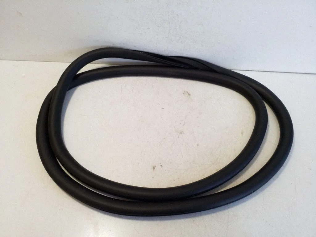 Rear door rubber seal (on body) LJ6BS253A10A