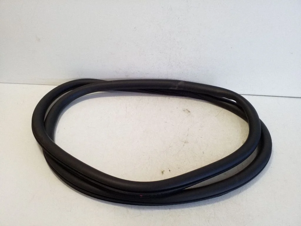Rear door rubber seal (on body) LJ6BS253A10A