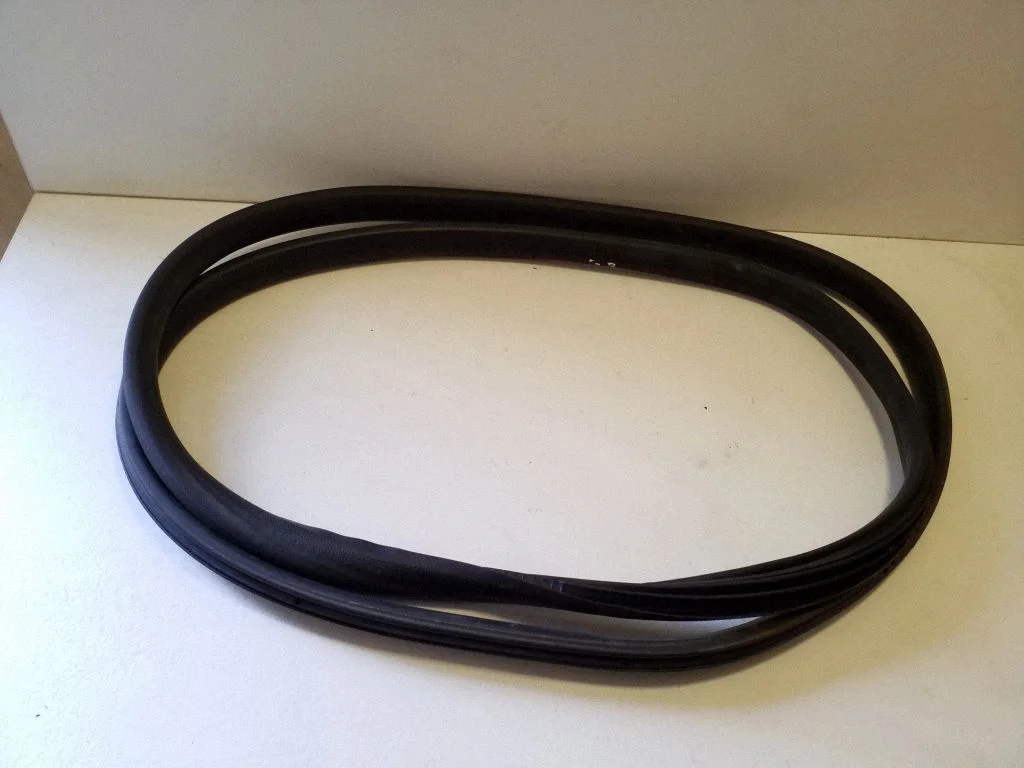Rear door rubber seal (on body) – Volkswagen Amarok (2010-2020)