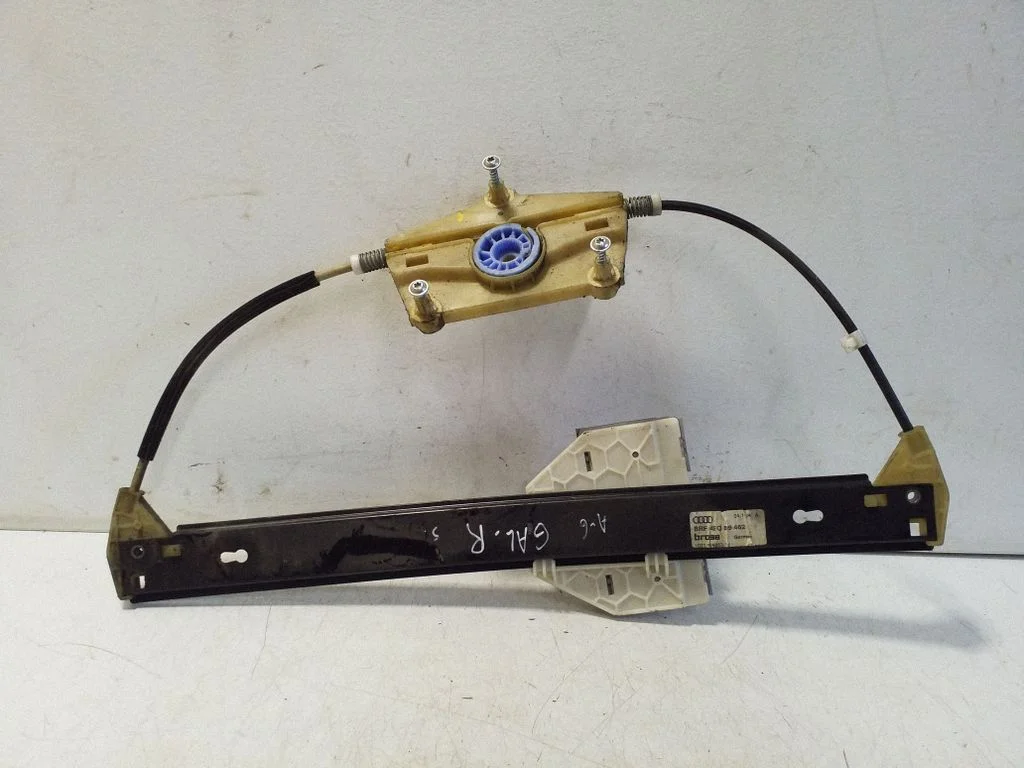 Rear window lifting mechanism without motor 4F0839462