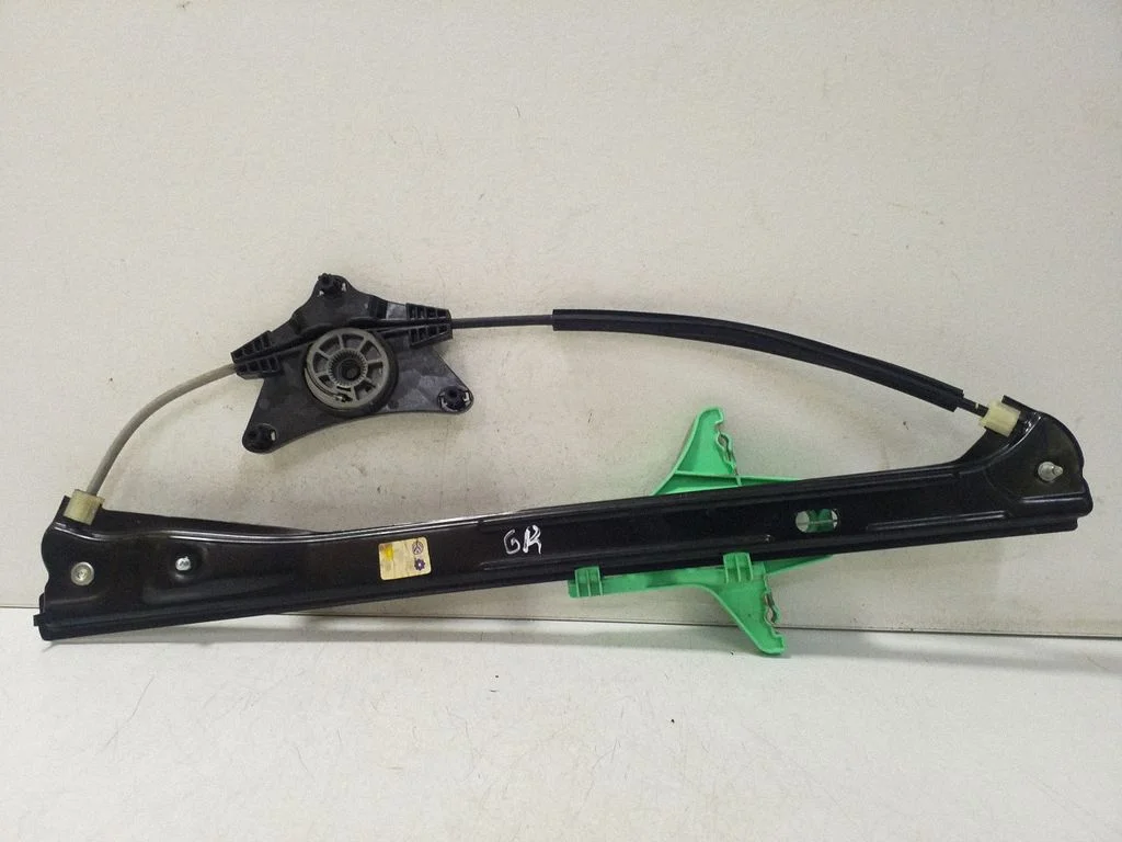 Rear window lifting mechanism without motor – right