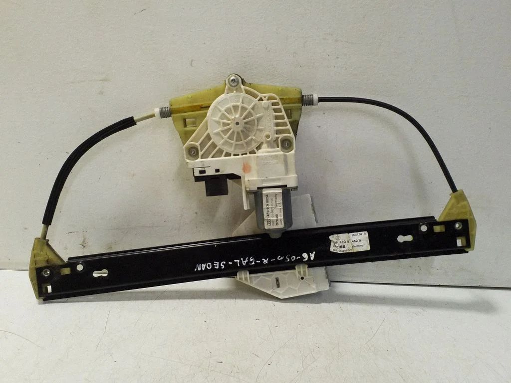 Tagaukse elektriline aknatõstuk mootoriga 4F0959802A