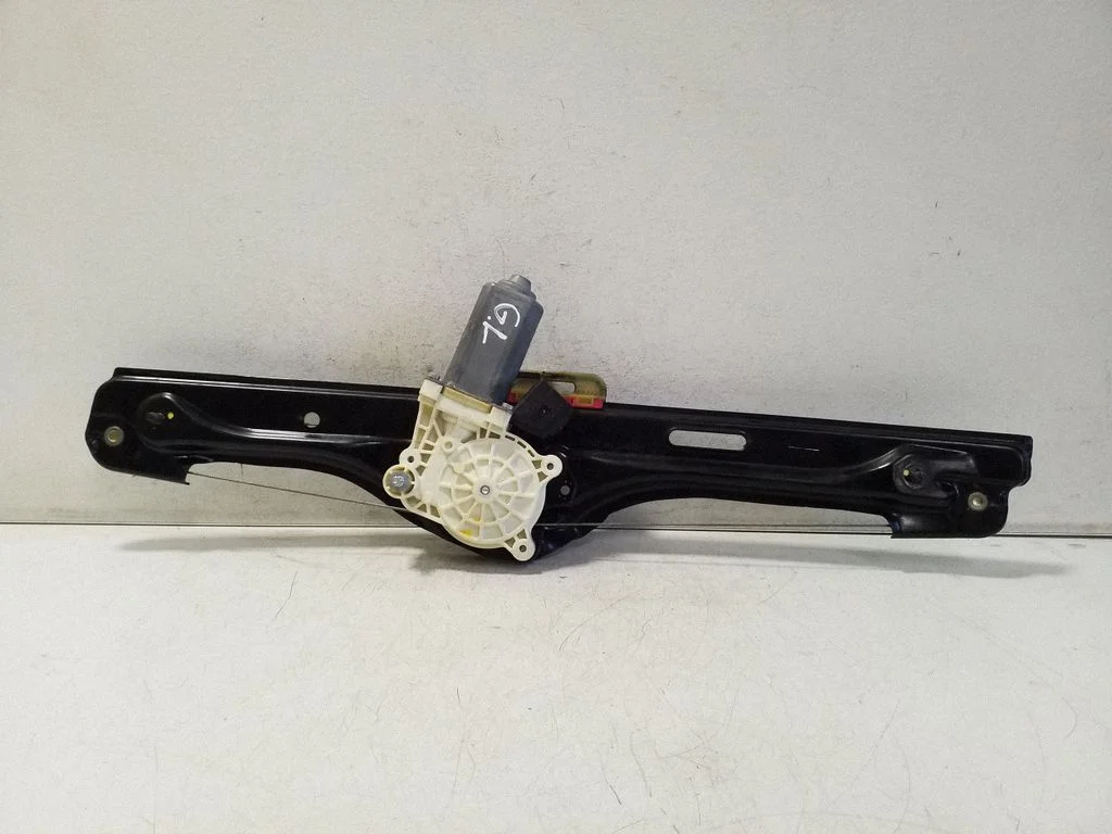 Rear door window regulator with motor – BMW X5 F15 (2013-2017)
