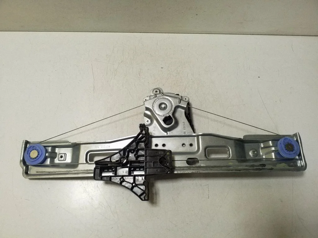 Rear door window regulator with motor 13260141
