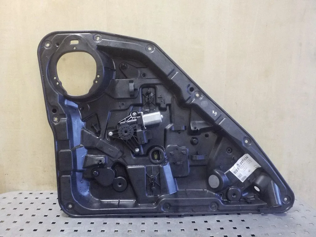 Tagaukse elektriline aknatõstuk mootoriga – Mercedes-Benz B-klass W246 W242 (2011-2017)