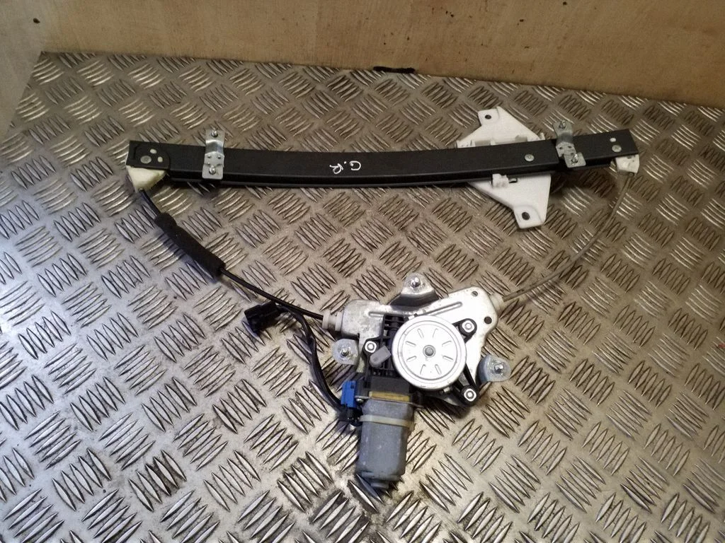Rear door window regulator with motor 25937970