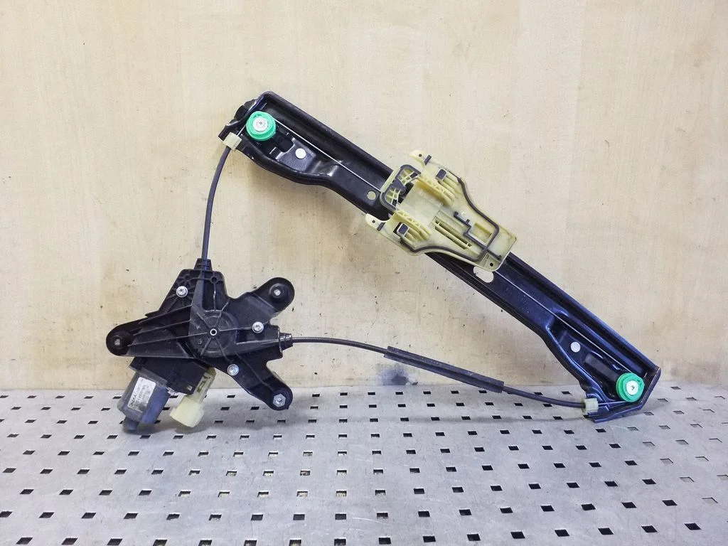 Rear door window regulator with motor DS73F27001BG