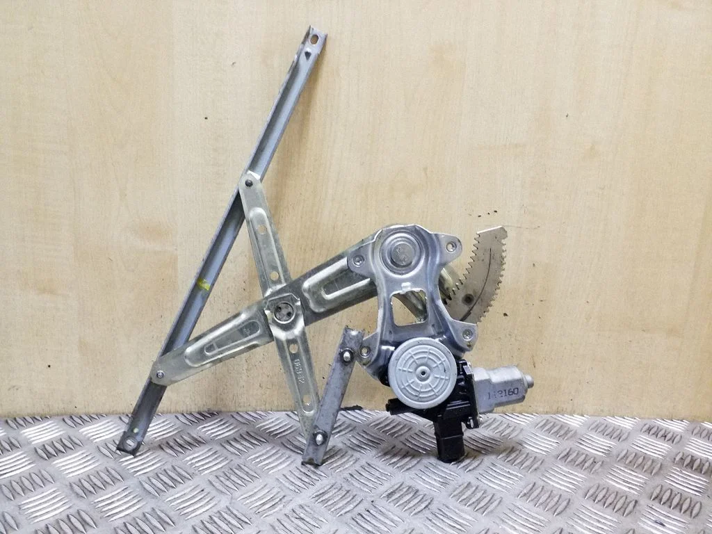 Rear door window regulator with motor