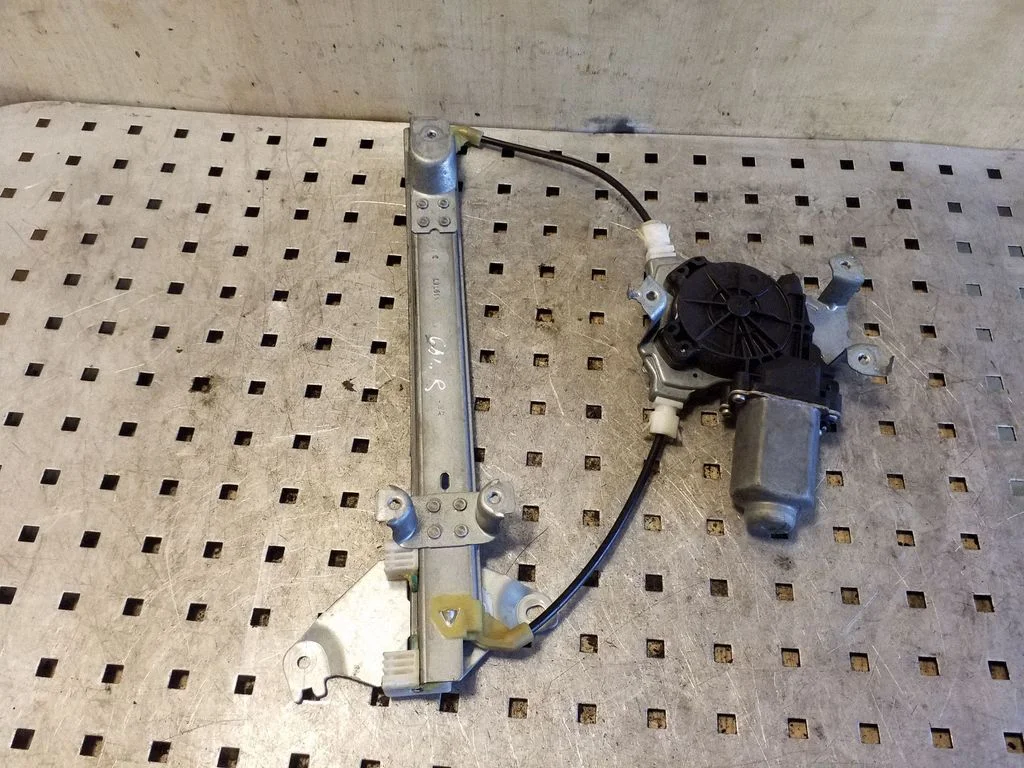 Rear door window regulator with motor 402052A