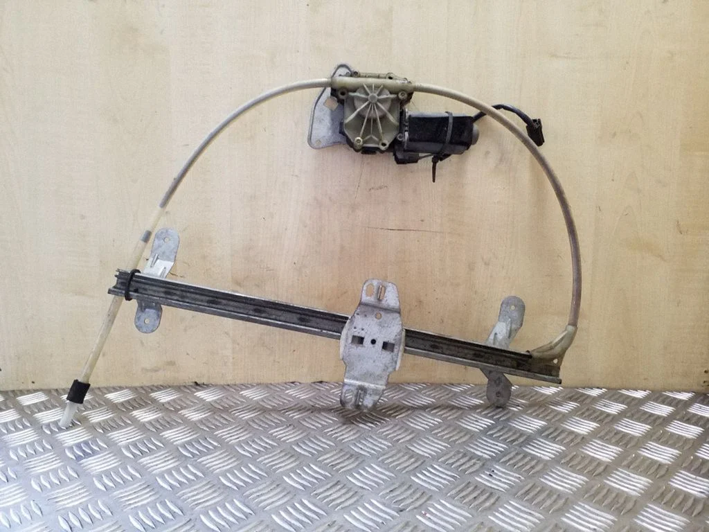 El. Lango pakėlimo mechanizmo komplektas