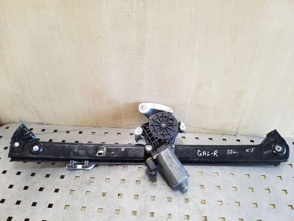 Rear door window regulator with motor 0130821717