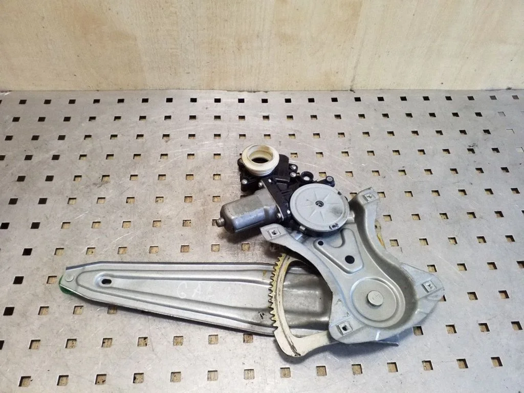 Rear door window regulator with motor 8570202020