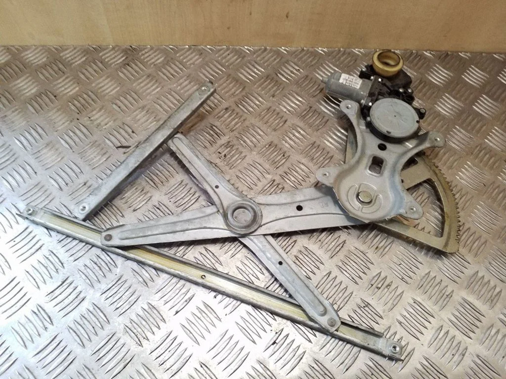 Rear door window regulator with motor 997249102